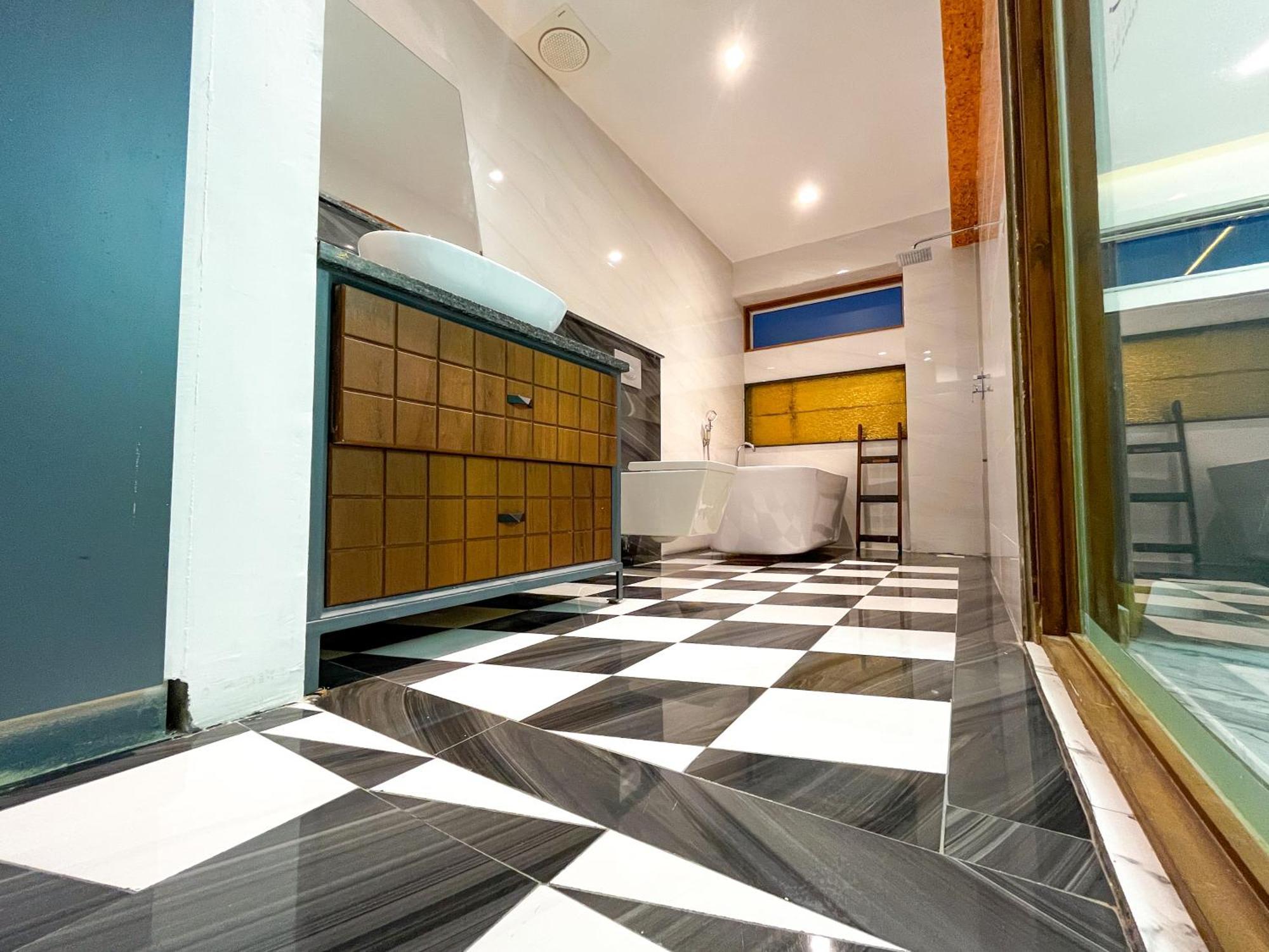 Hotel Crown Inn Karaçi Dış mekan fotoğraf