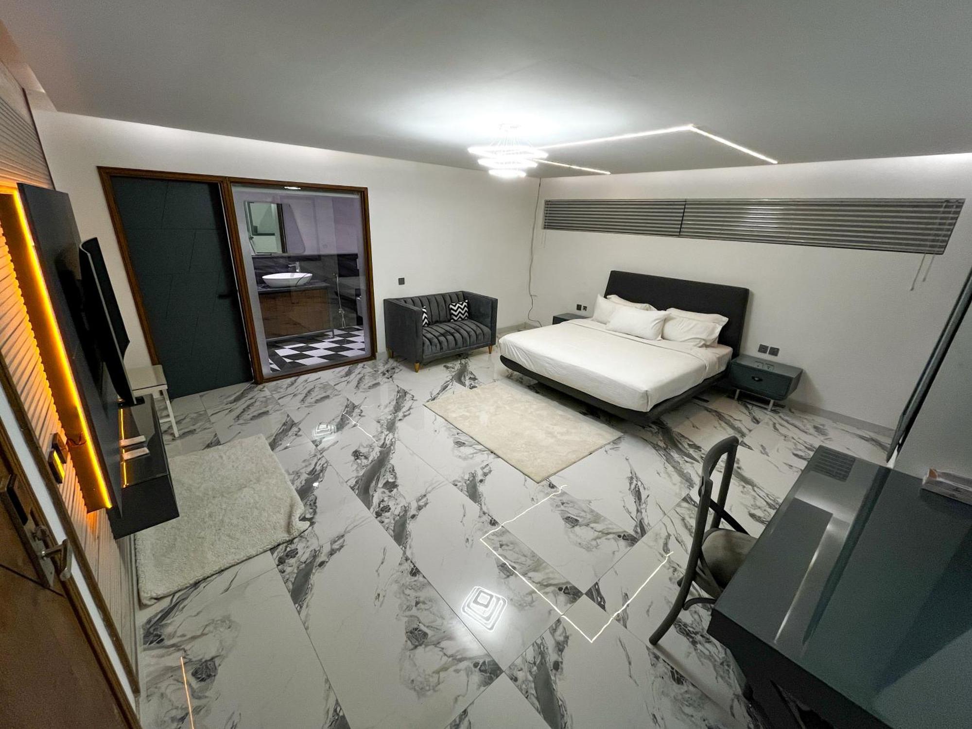 Hotel Crown Inn Karaçi Dış mekan fotoğraf