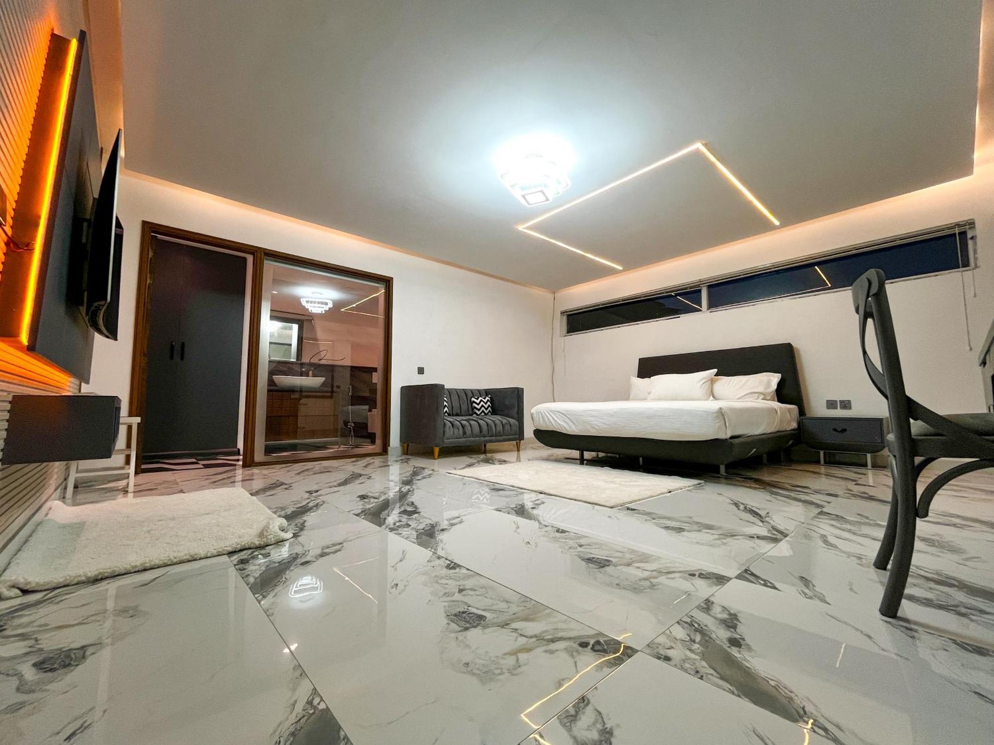 Hotel Crown Inn Karaçi Dış mekan fotoğraf
