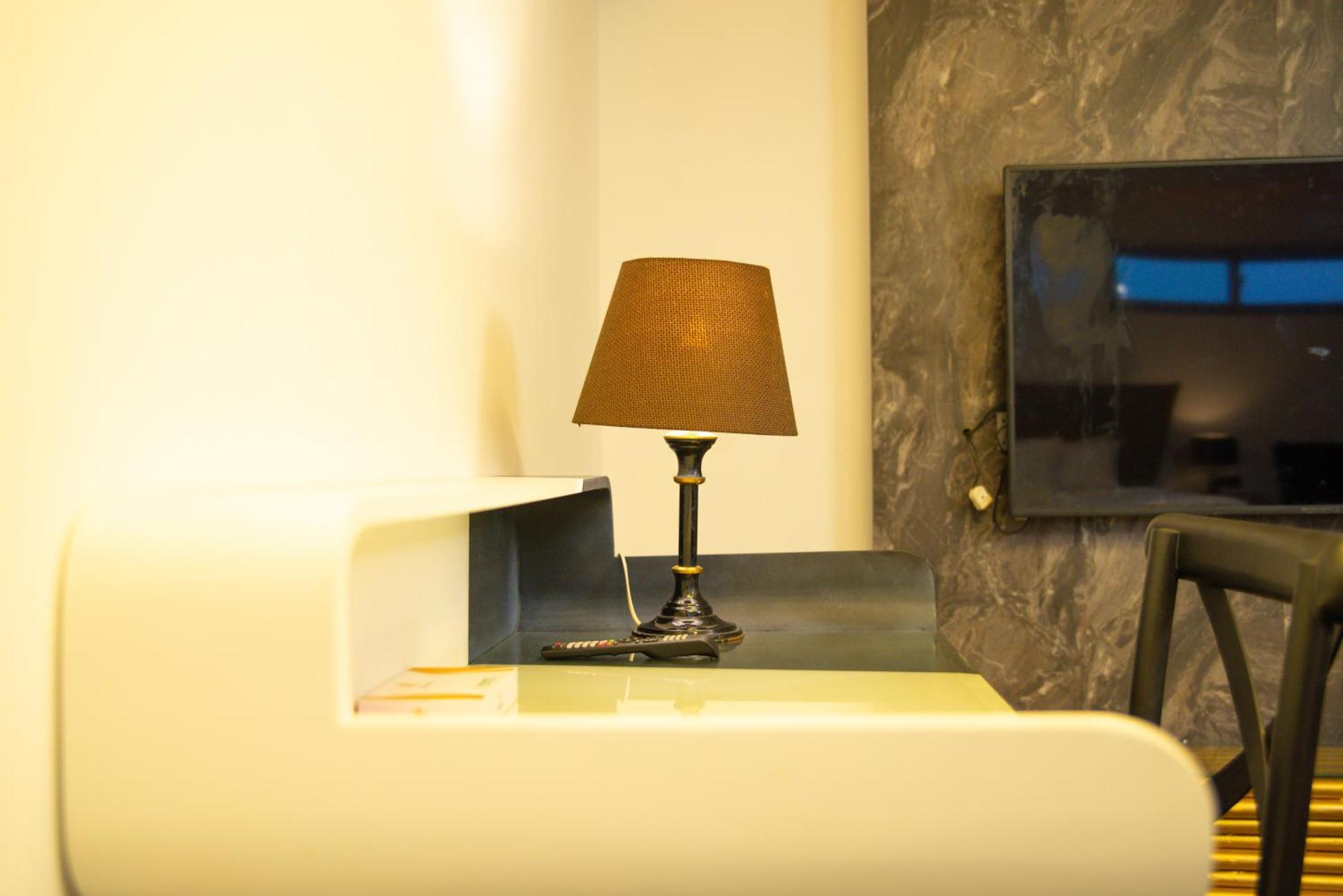 Hotel Crown Inn Karaçi Dış mekan fotoğraf