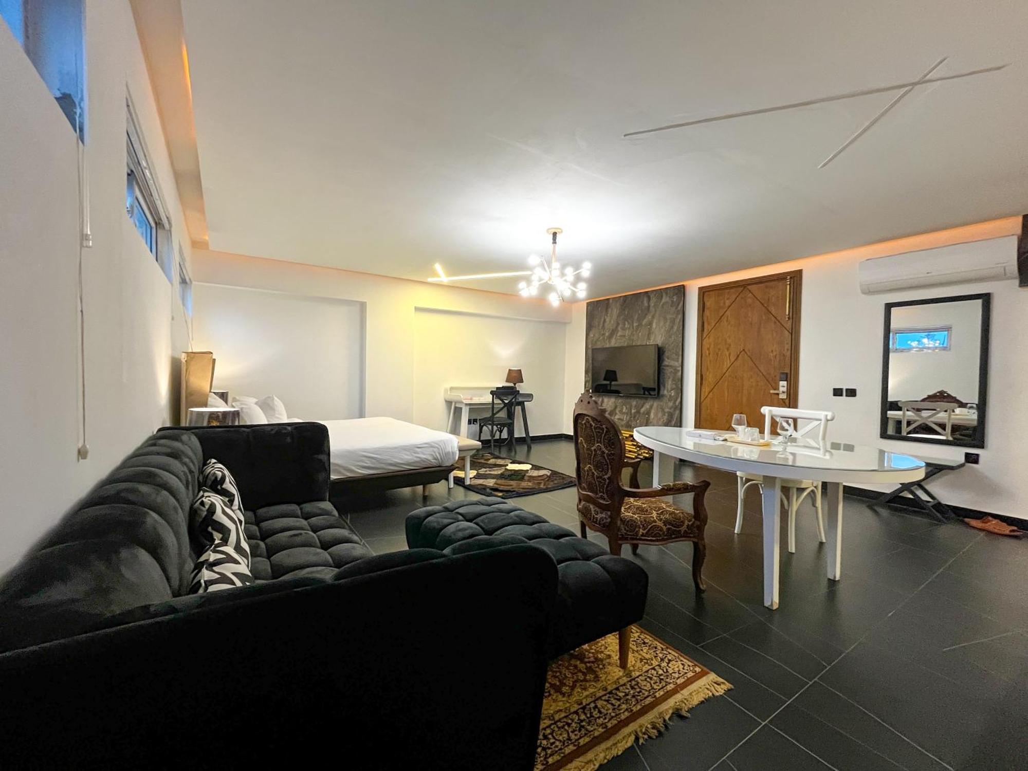 Hotel Crown Inn Karaçi Dış mekan fotoğraf